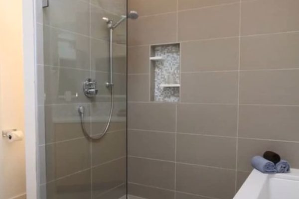 walk in tub